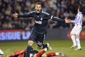  J9九游会平台_王钰栋闪电突袭激活国足前场 伊万妙笔打造二前锋新引擎