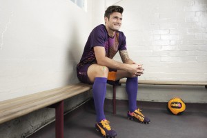 九游会：南美足坛引爆巨星争夺战，河床确认接触C罗，博卡借卡瓦尼布局世纪招揽