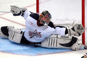  九游会官网：锋霸对决！拉菲尼亚与吉拉西共享欧冠金靴，13球传奇载入史册