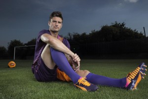 九游会_西班牙门将乌奈·西蒙，期待C罗达成千球里程碑，但盼其在对阵西班牙时保持沉默