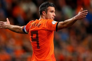  J9九游会平台_全晋旴训练中暑退出东亚杯，龙仁高温逼近40度引担忧